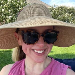 Meet your Posher, Maggie